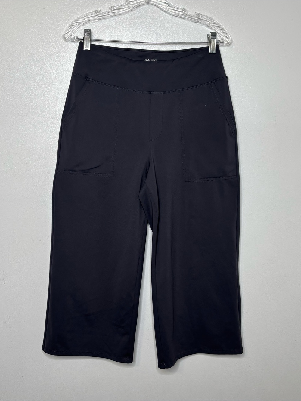 G4Free High Waist Wide Leg Crop Pants / Capri. Dark Gray Size M